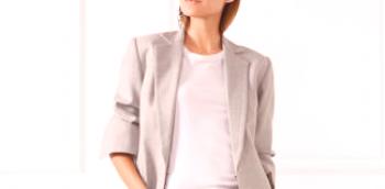 Сиво женско одело - практични и разноврсни модели
