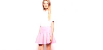 Флуффи пинк сукња: за софистициране и њежне дјевојке