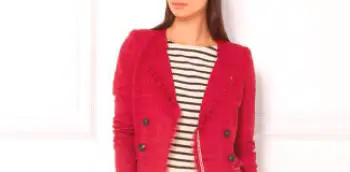 Црвена јакна - привлачан и сочан стил