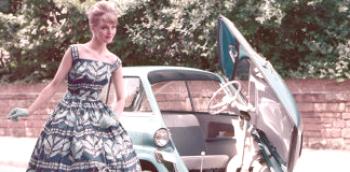 Хаљине у стилу 50-их - побуна боја и стилова